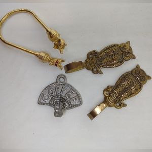 Vintage hooks owl pair from England bronze. Coffee hook. And dog cat contraption